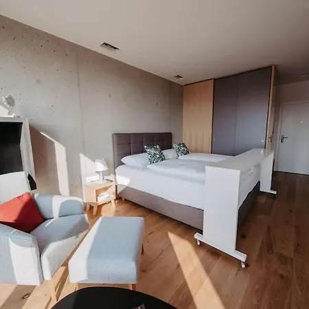 Apartment *relax Hochgrassnitzberg* In Den Suedsteirischen Weinbergen