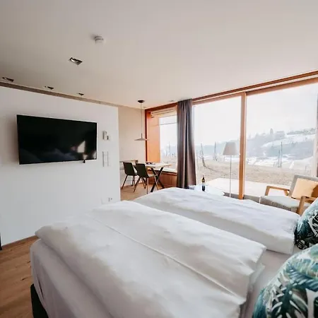 *relax Hochgrassnitzberg* In Den Suedsteirischen Weinbergen
